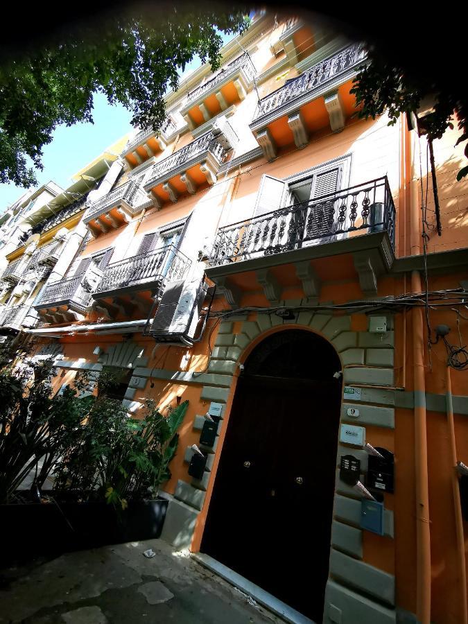 לינה וארוחת בוקר Palermo Centro Zoe מראה חיצוני תמונה