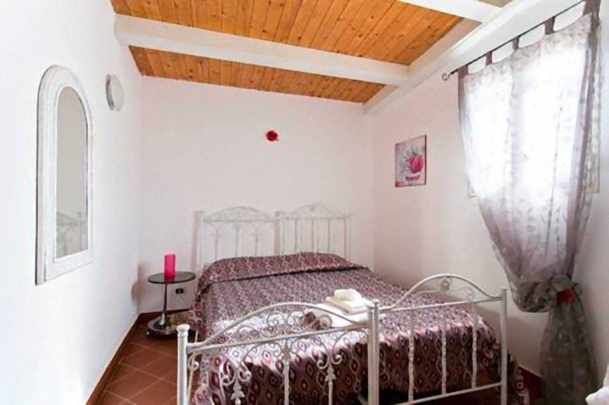 לינה וארוחת בוקר Palermo Centro Zoe מראה חיצוני תמונה