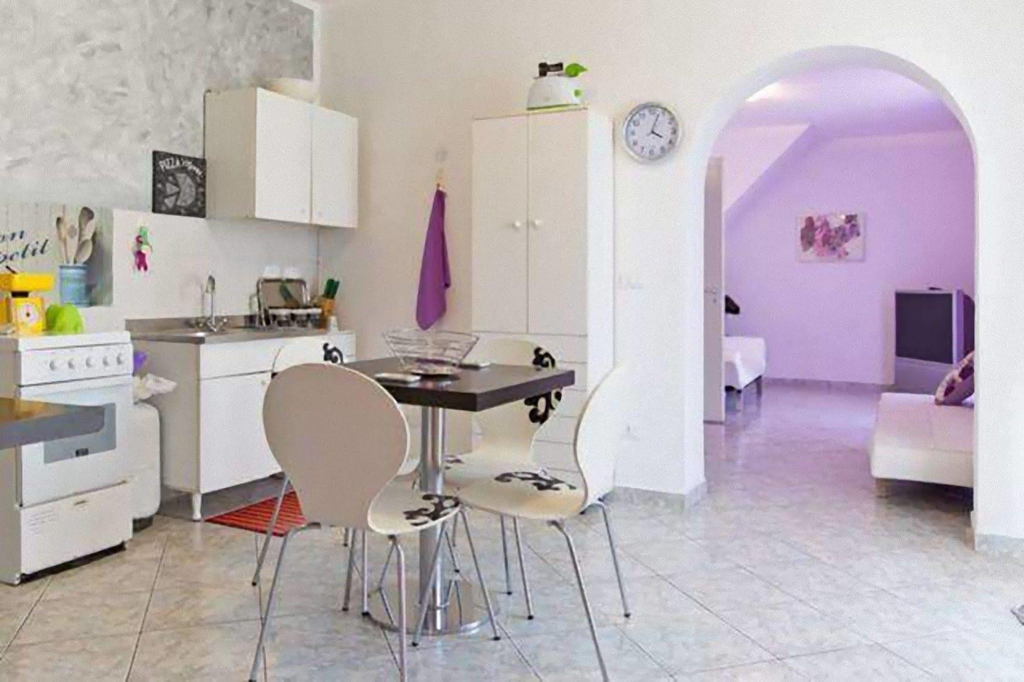 לינה וארוחת בוקר Palermo Centro Zoe מראה חיצוני תמונה